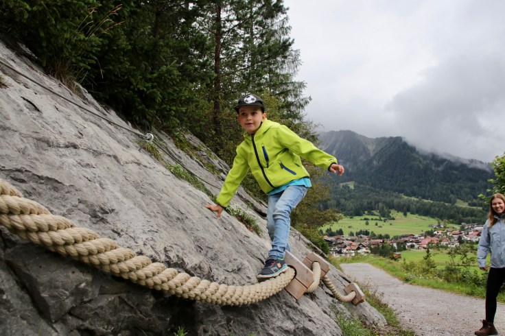 Ein Hut Ein Stock Ein Alter Mann Ein Hut, ein Stock, ein alter Mann… – achterbahn.blog